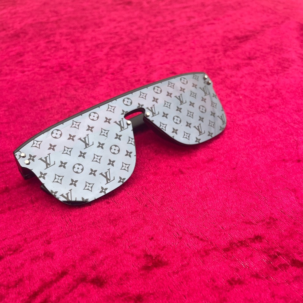 LOUIS VUITTON Waimea mens sunglasses